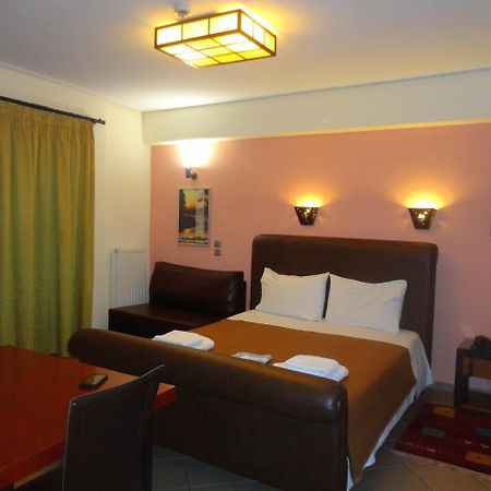 Lirio Guest House Makrakomi Bagian luar foto