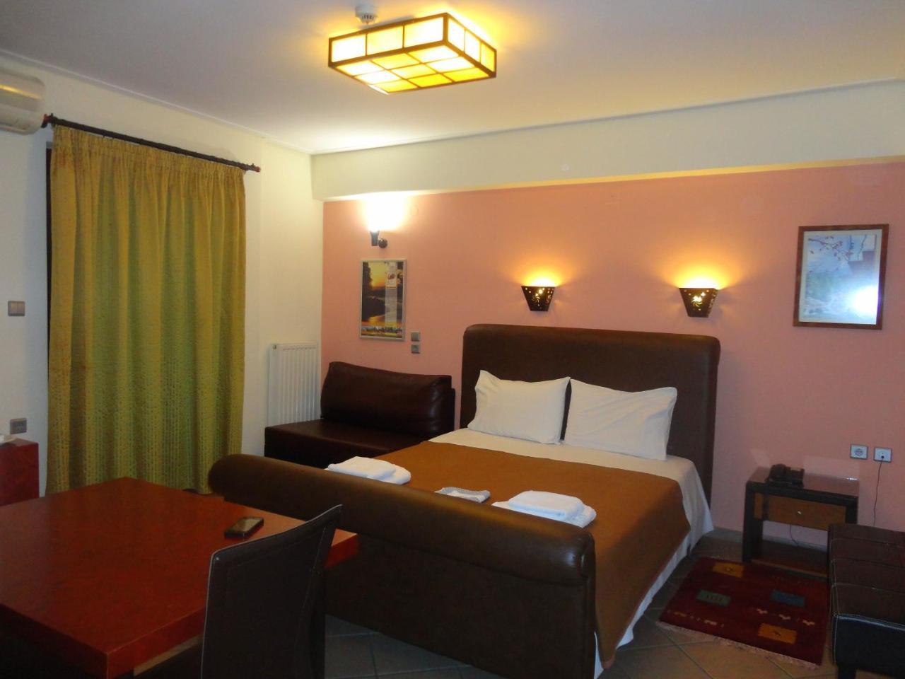 Lirio Guest House Makrakomi Bagian luar foto