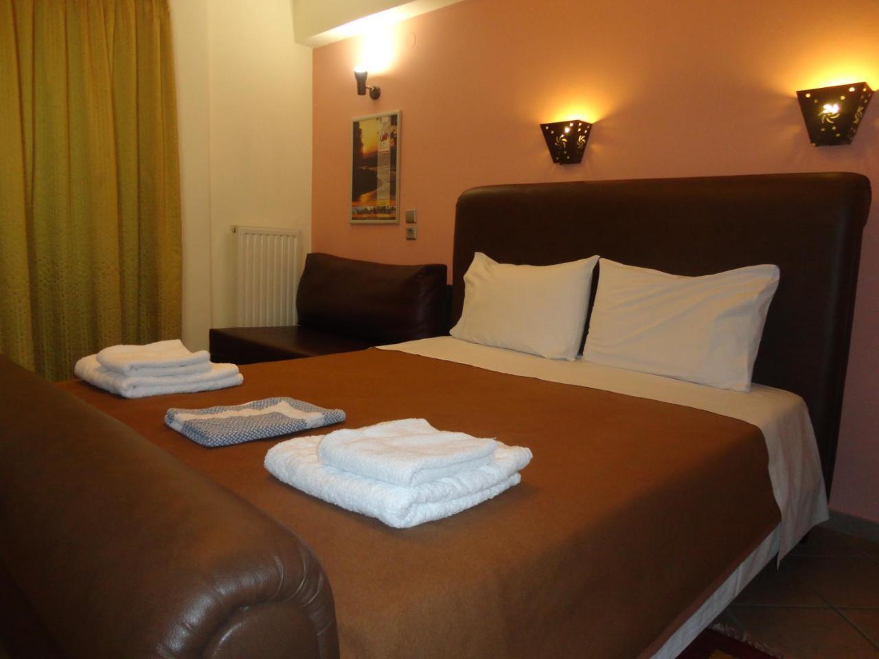 Lirio Guest House Makrakomi Bagian luar foto