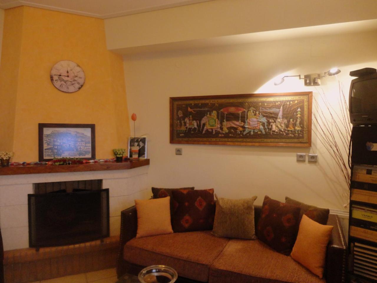 Lirio Guest House Makrakomi Bagian luar foto