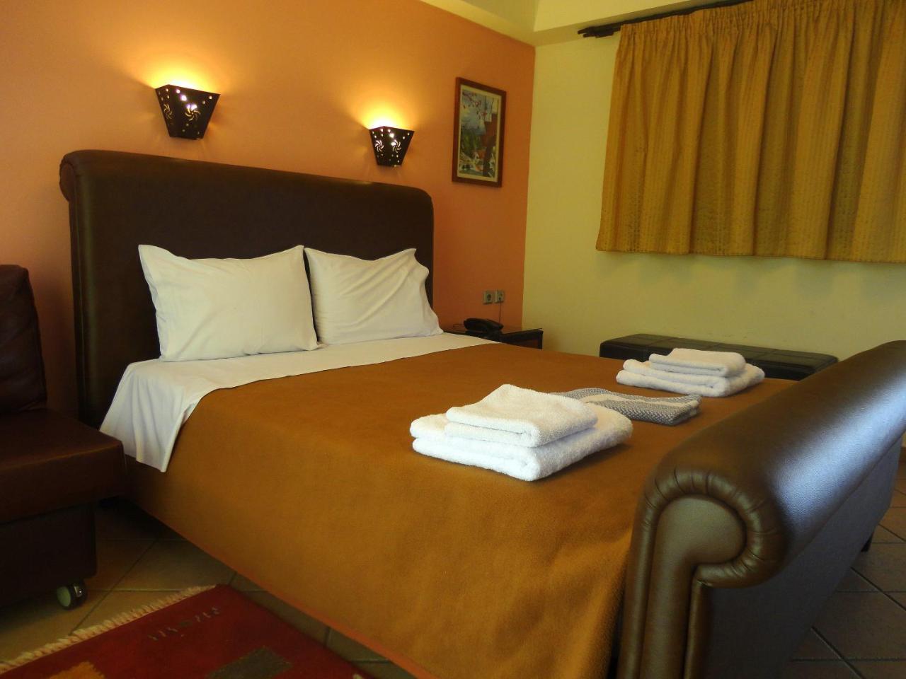 Lirio Guest House Makrakomi Bagian luar foto
